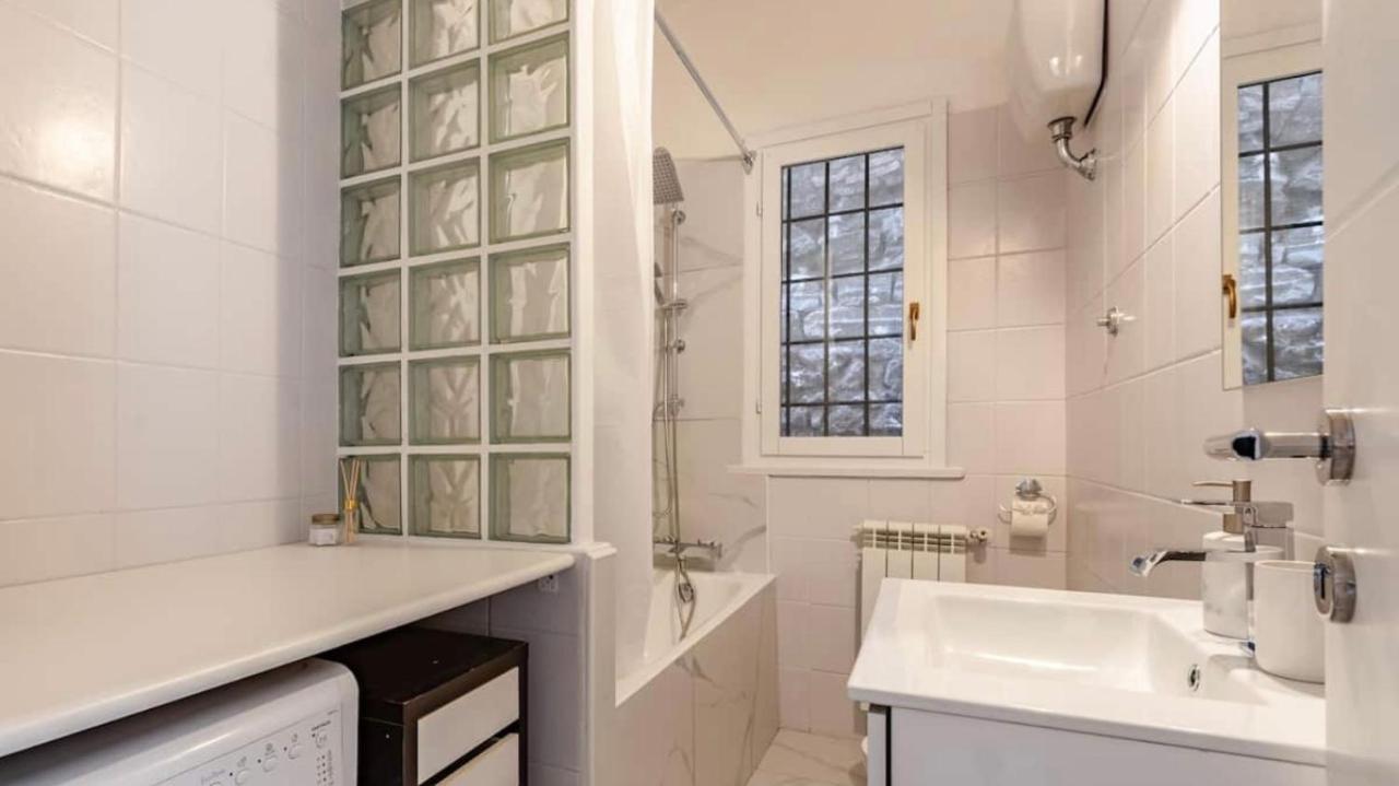 Independent House With Private Patio In Semesterbostad *